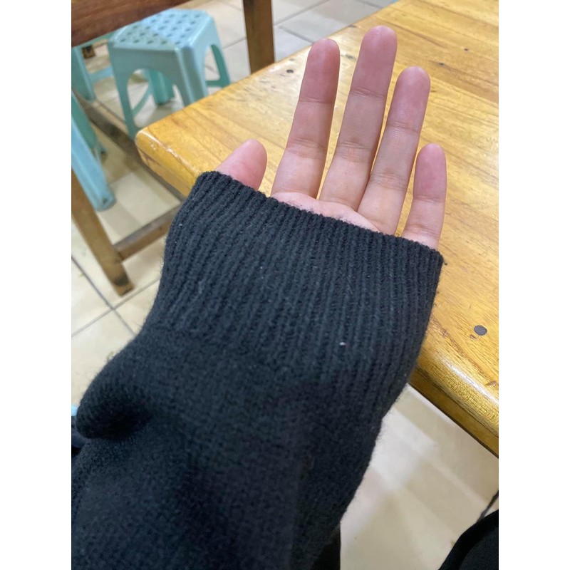 HÀNG CÓ SẴN - Áo len Nelly tag Laylow size M | BigBuy360 - bigbuy360.vn