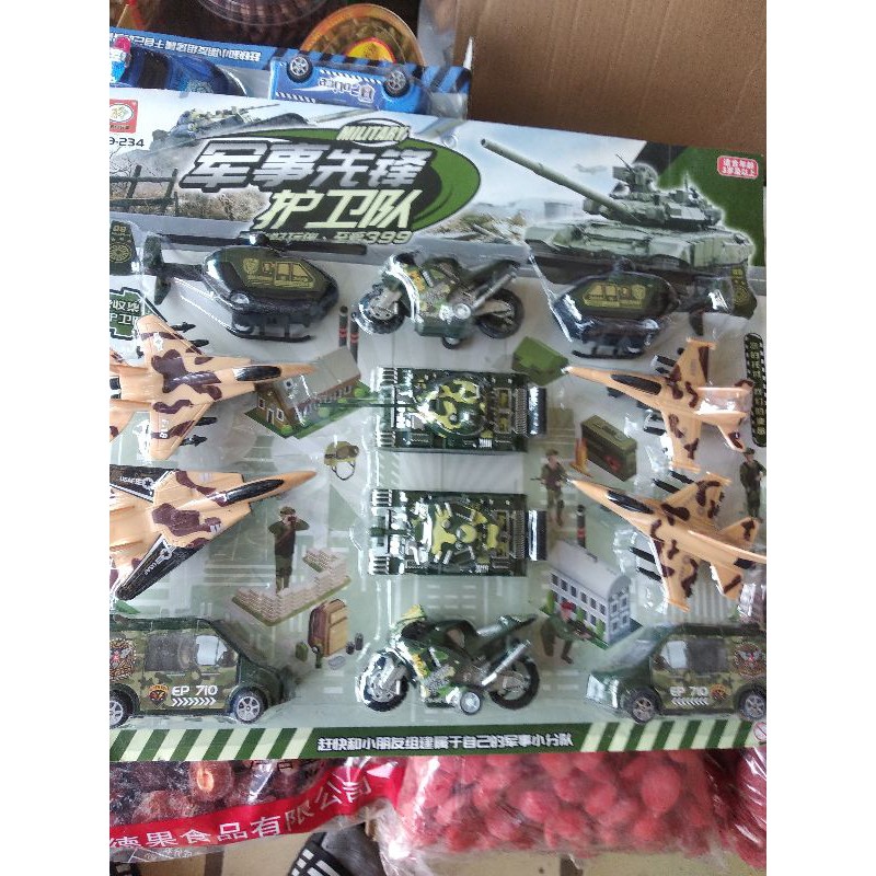 Vỉ ô tô xe tăng máy bay xe máy.đồ chơi của bé.