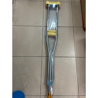 NẠNG NÁCH LUCASS
