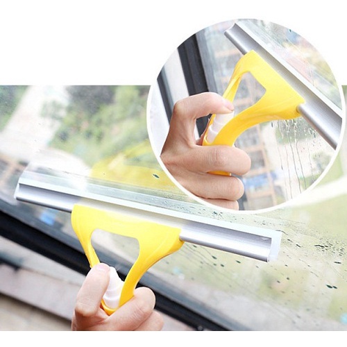 Cây Lau Kính Tiện Dụng Có Bình Xịt Thông Minh -  Cây Lau, Gạt Kính Cán Cứng Đẩy Sạch Kính Hơn (Màu Ngẫu Nhiên)