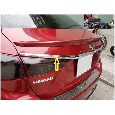 ốp tay mở cốp mazda 3 2015-2019