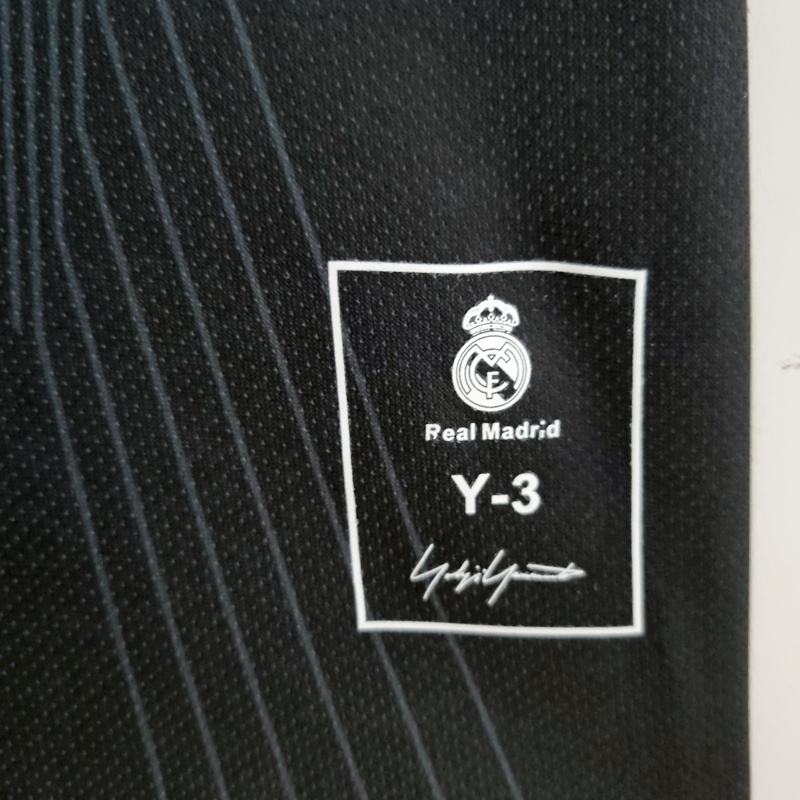 Áo Thun Bóng Đá Real Madrid Y-3 Jersey 2022 Màu Đen Cá Tính