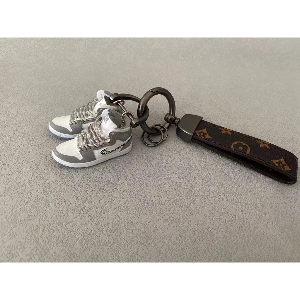 Móc Khóa Thủ Công Thiết Kế Độc Đáo Sáng Tạo