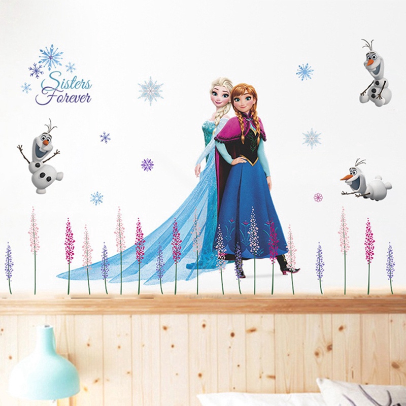 Sticker Dán Tường Hình Công Chúa Elsa Và Anna Trong Phim Frozen