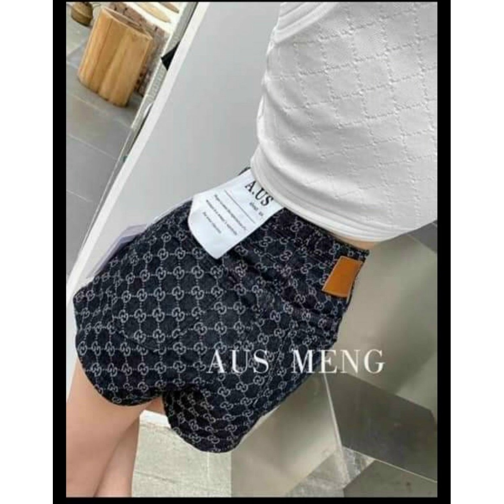 Quần shorts jean gấp line dệt chữ hiệu sang chảnh , chất jean dày dặn
