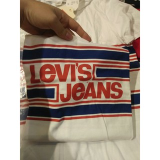 Áo thun levis