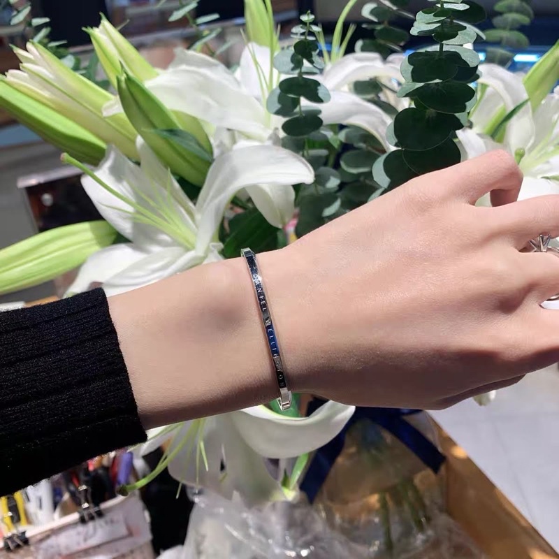 Vòng tay cuff thép titan không gỉ | BigBuy360 - bigbuy360.vn