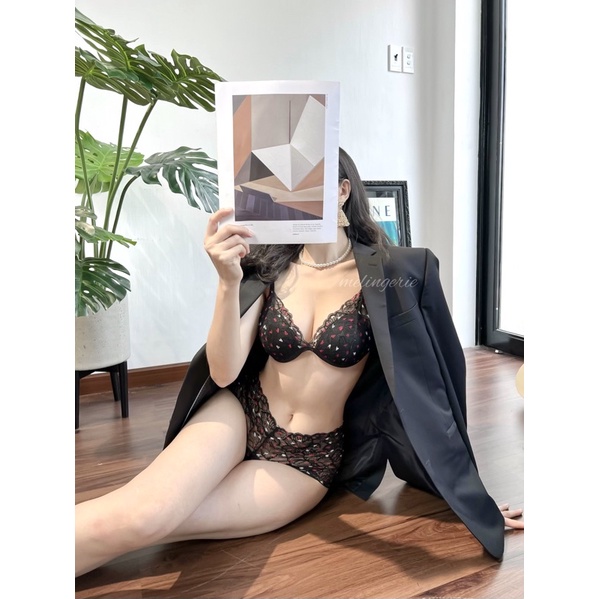 Bộ bra đen tim nhí (mút mỏng)