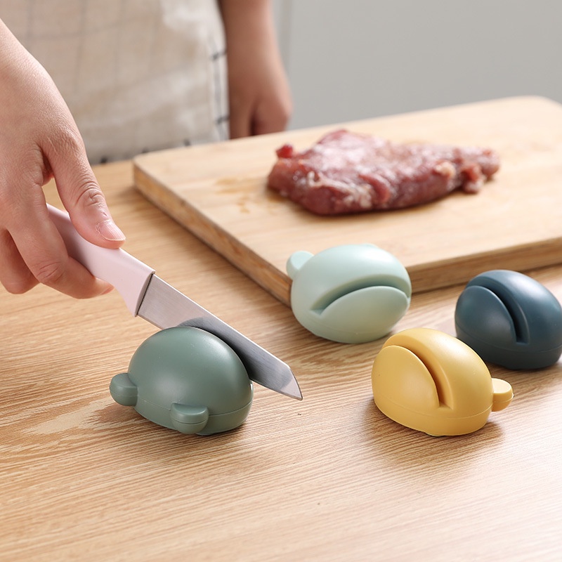 Dụng cụ mài dao hình ếch tiện lợi cho nhà bếp