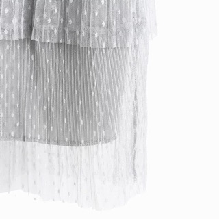 Váy lưới tầng chấm bi