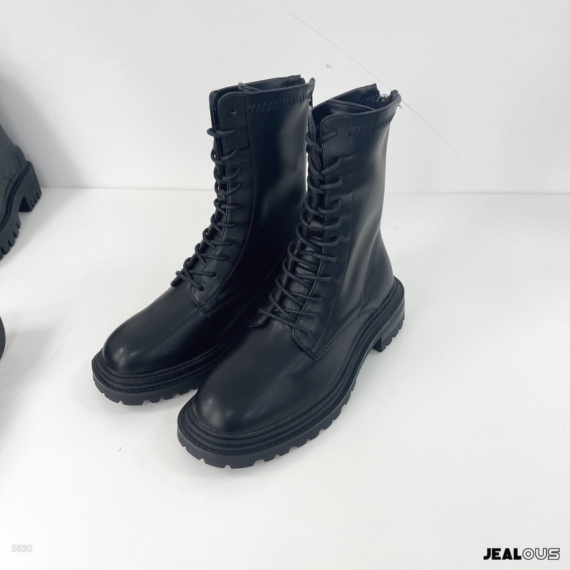 Giầy boots cổ zíc zắc sau có zip 5630