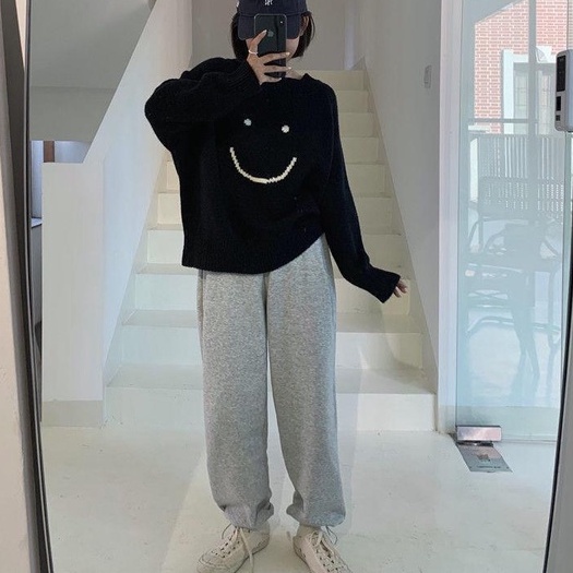 SUSQ003 Set nỉ nam nữ áo sweater mặt cười đen quần jogger xám nam nữ