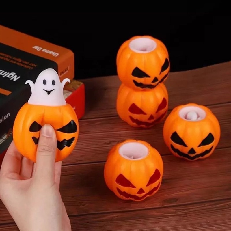Đồ Chơi Nắn Bóp Hình Ma Bí Ngô Halloween Vui Nhộn Màu Sắc Ngẫu Nhiên Dành Cho Trẻ Em
