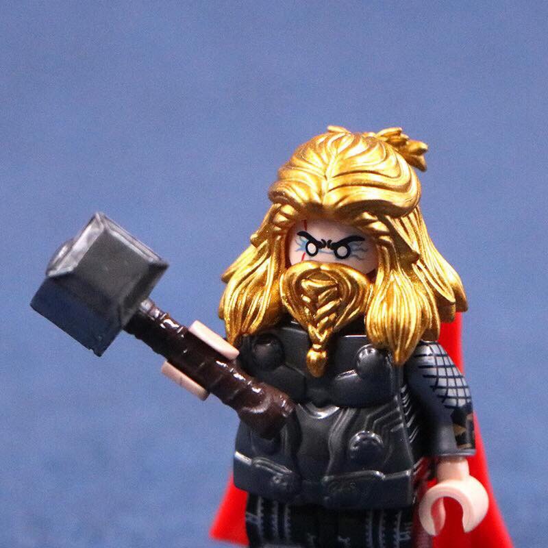 Lego Thor Endgame có kèm phụ kiện cầm tay mini figure endgame