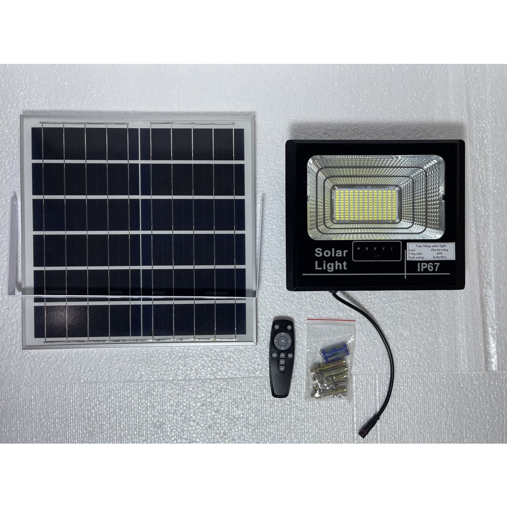 Đèn pha năng lượng mặt trời 60w