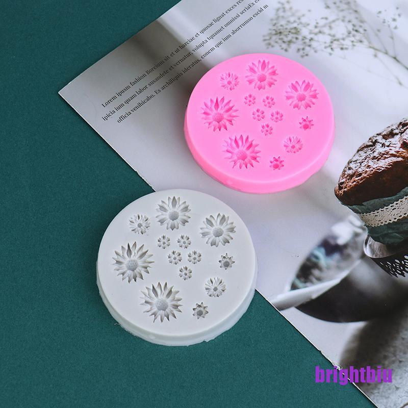 Khuôn Làm Bánh Chất Liệu Silicone Hình Hoa Cúc Dễ Thương
