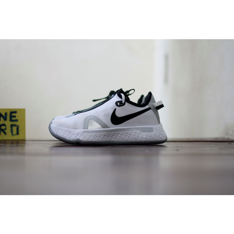 Giày PG 4 Team ‘White Wolf Grey’ CK5828-100