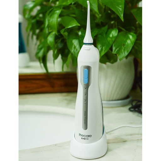 Máy tăm nước du lịch cầm tay sạc không dây Procare KHD13
