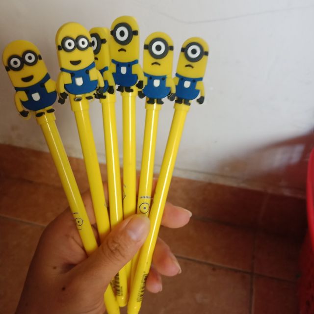 Bút minion.