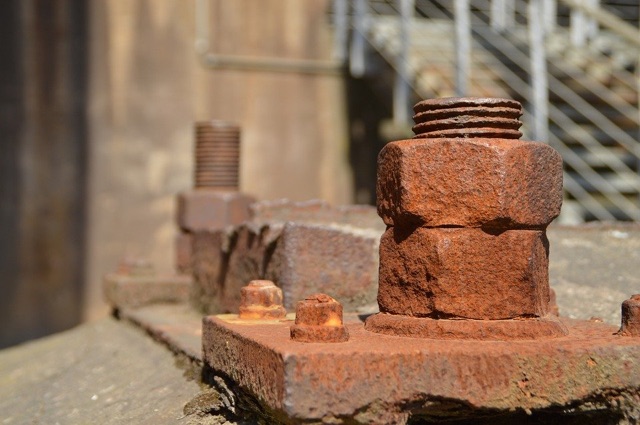 Chất Tẩy Han Rỉ Trên Sắt Thép