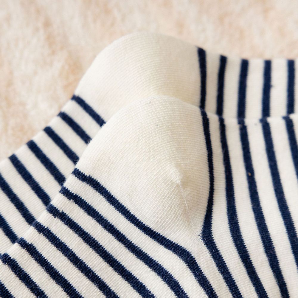 Đôi Vớ Cotton Thoáng Khí Họa Tiết Sọc Caro Dễ Thương Dành Cho Nữ