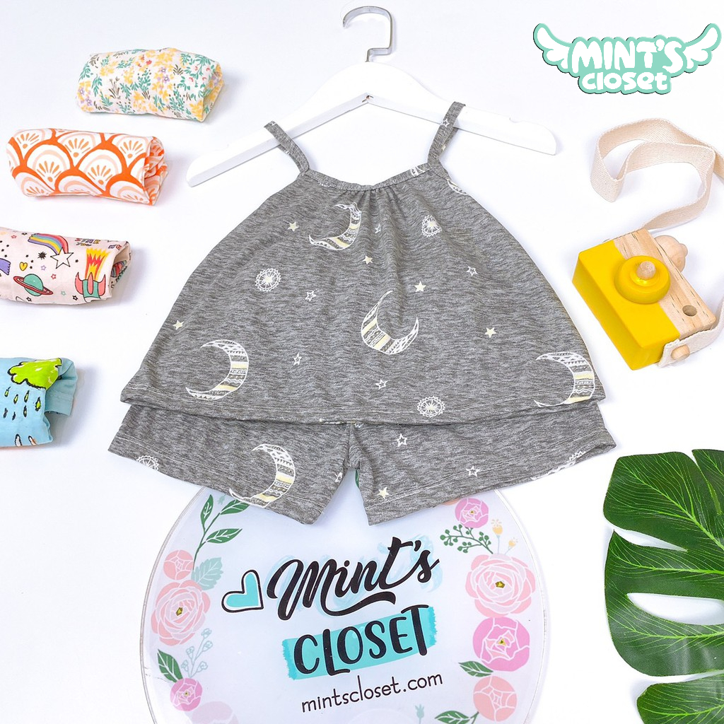 Đồ Bộ 2 Dây Họa Tiết Bé Gái Size 3 Tháng - 3 Tuổi MINTSCLOSET Mint's Closet - S748 - GA2057