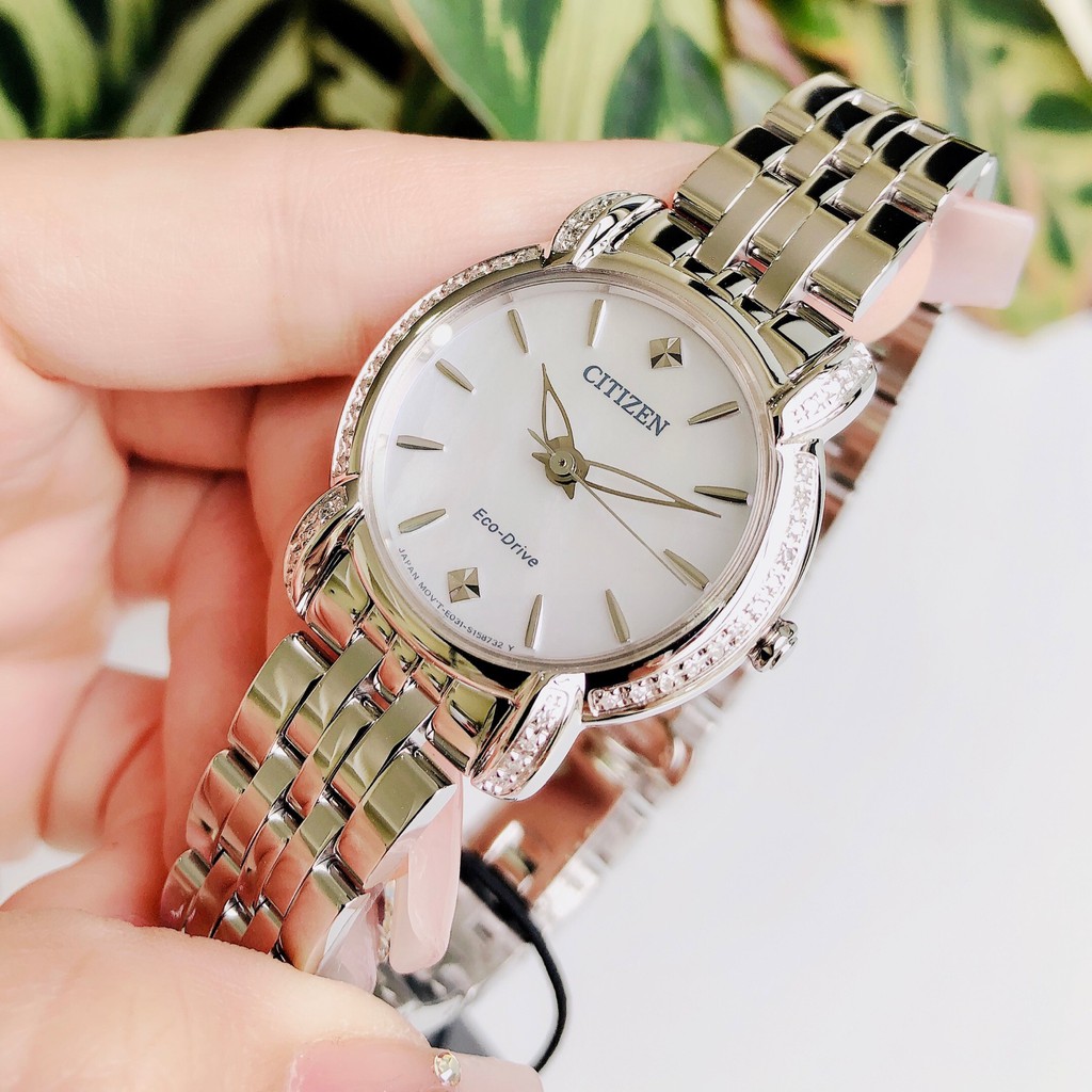 Đồng hồ Nữ Citizen Eco Drive EM0690-50D Size 30mm,Mặt trắng-Năng lượng ánh sáng-Dây kim loại cao cấp