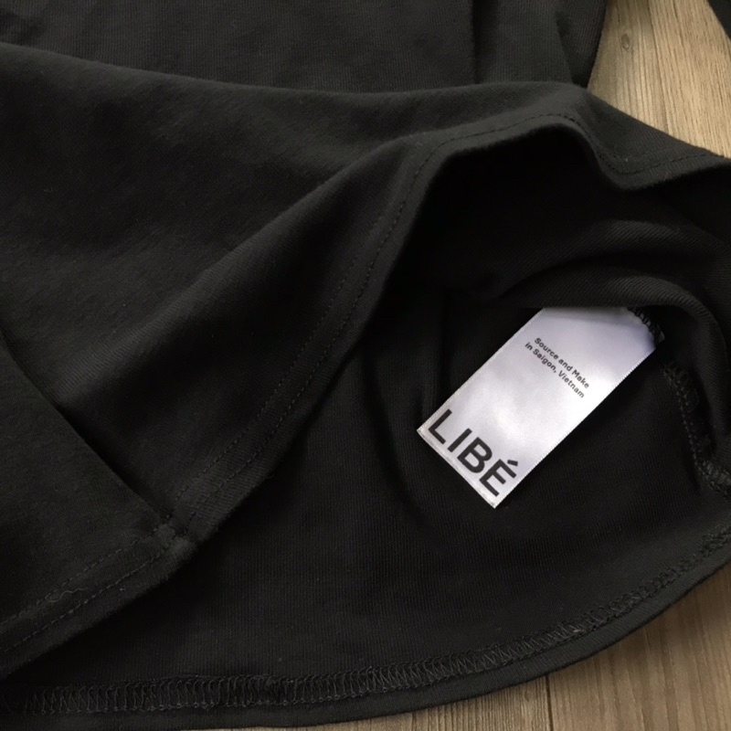 Áo thun Libe đen S