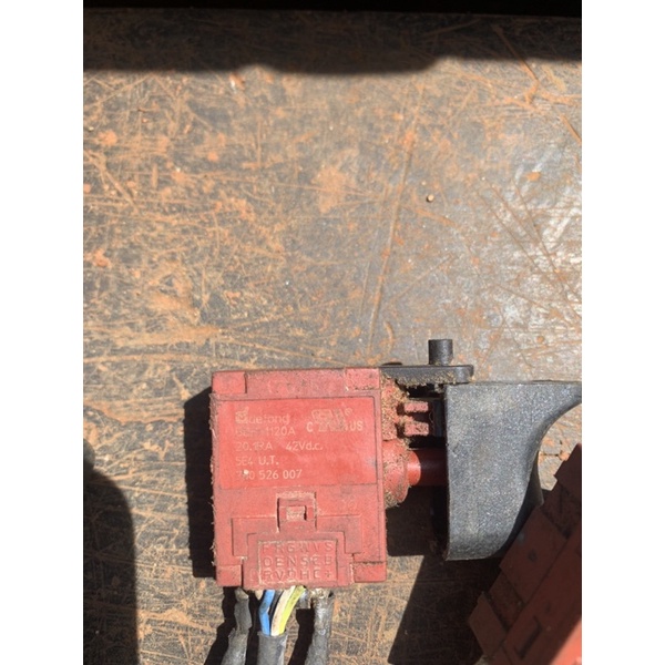 Cò máy không than milwaukee-hilti