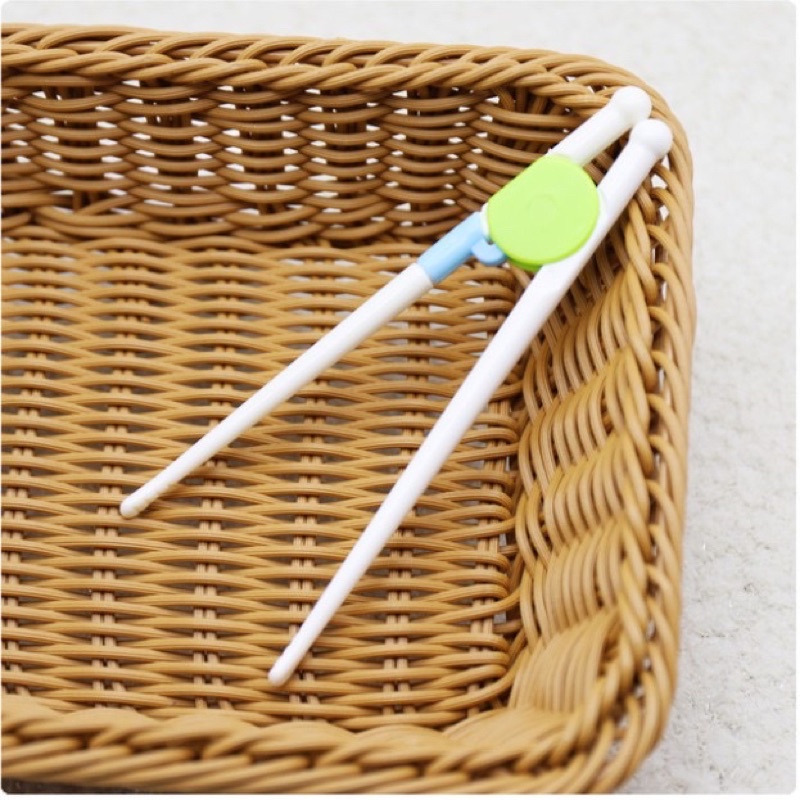 Đũa tập ăn cho bé hàng xuất Nhật