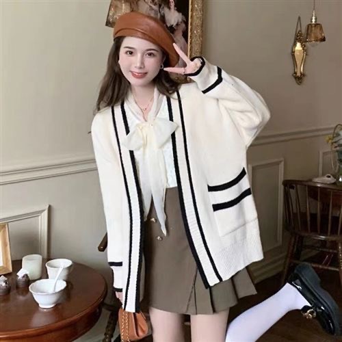 Áo Khoác Cadigan Len Thiết Kế Viền Style Hàn Quốc Smide Clothing