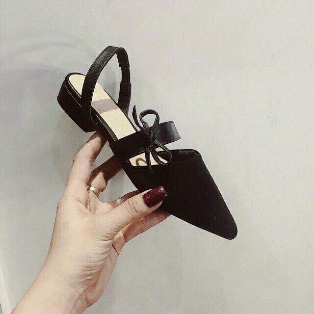 Sandal kín mũi đế bệt ( HÀNG VỀ THÊM CHO KHÁCH IUU CỦA SHOP Ạ 😍😍😍)