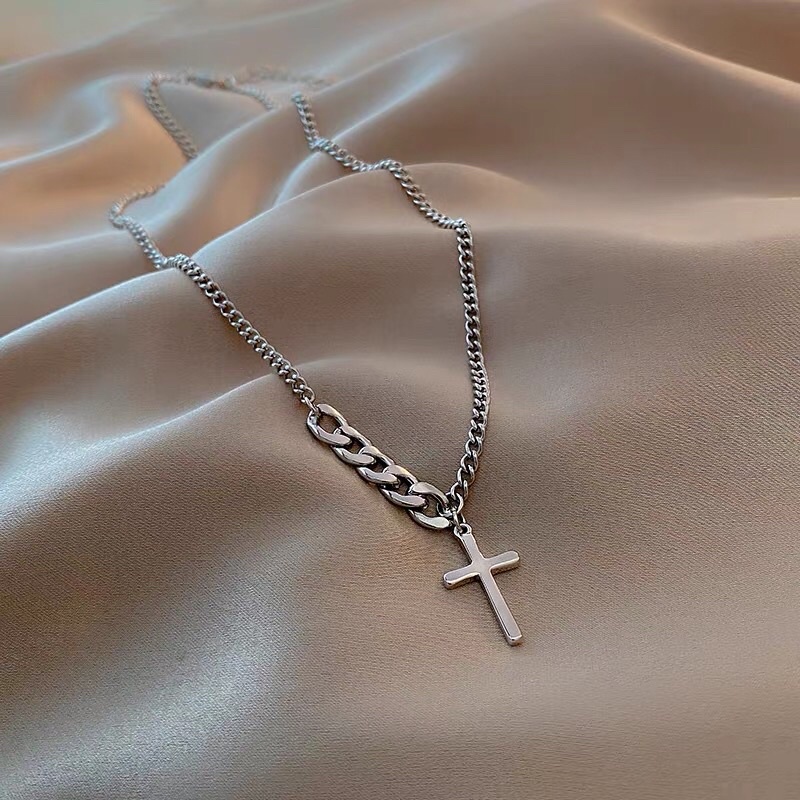 Dây chuyền mắt xích mặt thập nhỏ thép titan không gỉ