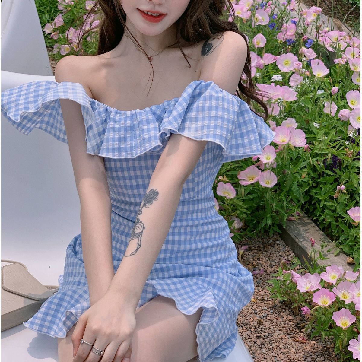 Đầm hở vai nhún bèo thời trang phong cách Hàn Quốc cho nữ