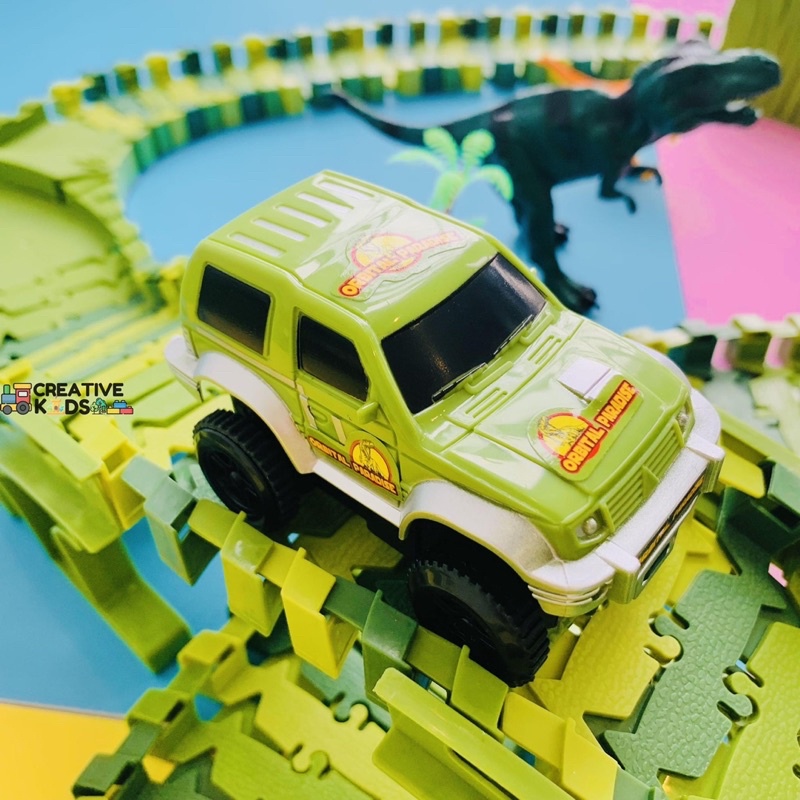 Bộ Đồ Chơi Lắp Ráp Đường Đua Khủng Long, Kèm Xe Địa Hình Chạy Trên Đường Ray Cỡ Lớn Cho Bé Sáng Tạo Gồm Có 240 Chi Tiết