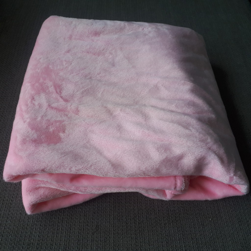 Chăn gối văn phòng 3 trong 1 hình thú