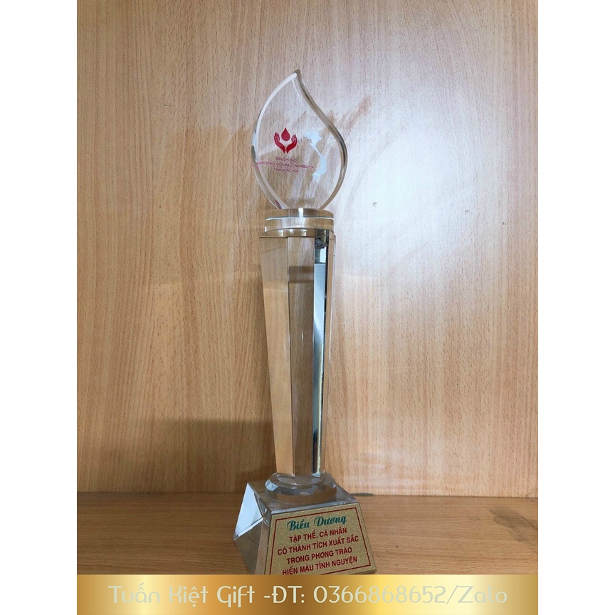 Cúp Pha Lê Ngọn Lửa