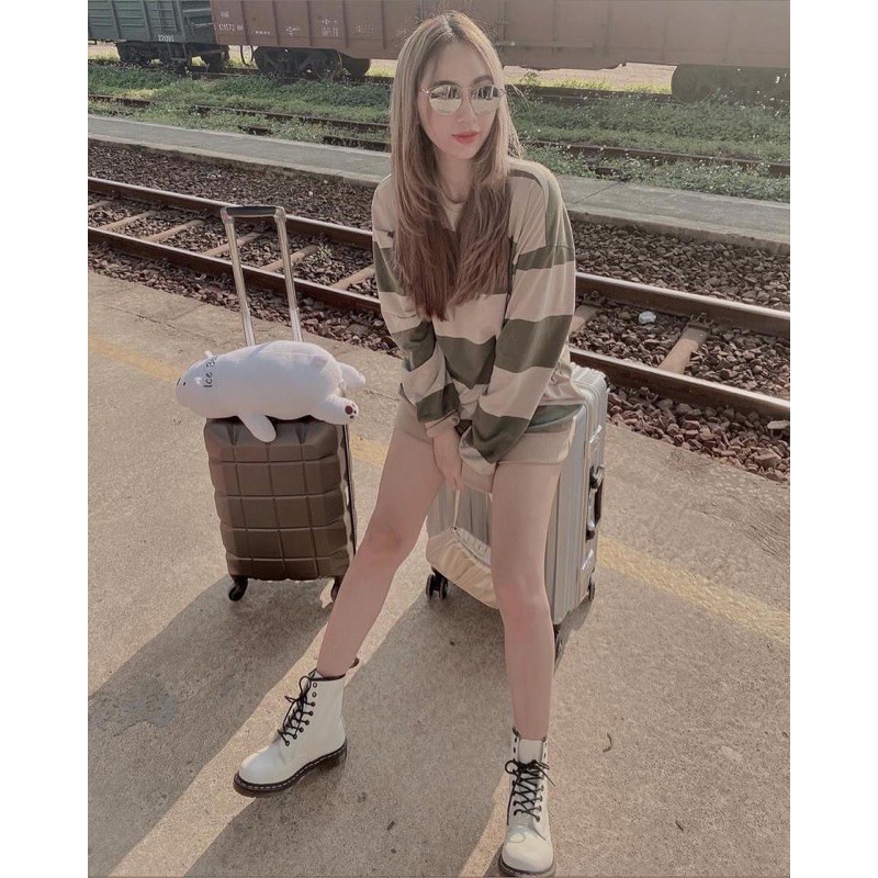 Áo SWEATER Sọc LOGO với 2 Màu Siêu HOT❤️( Hình thật 100% ,chất Cotton Mềm Mịn )[FREESHIP]❤️ | BigBuy360 - bigbuy360.vn