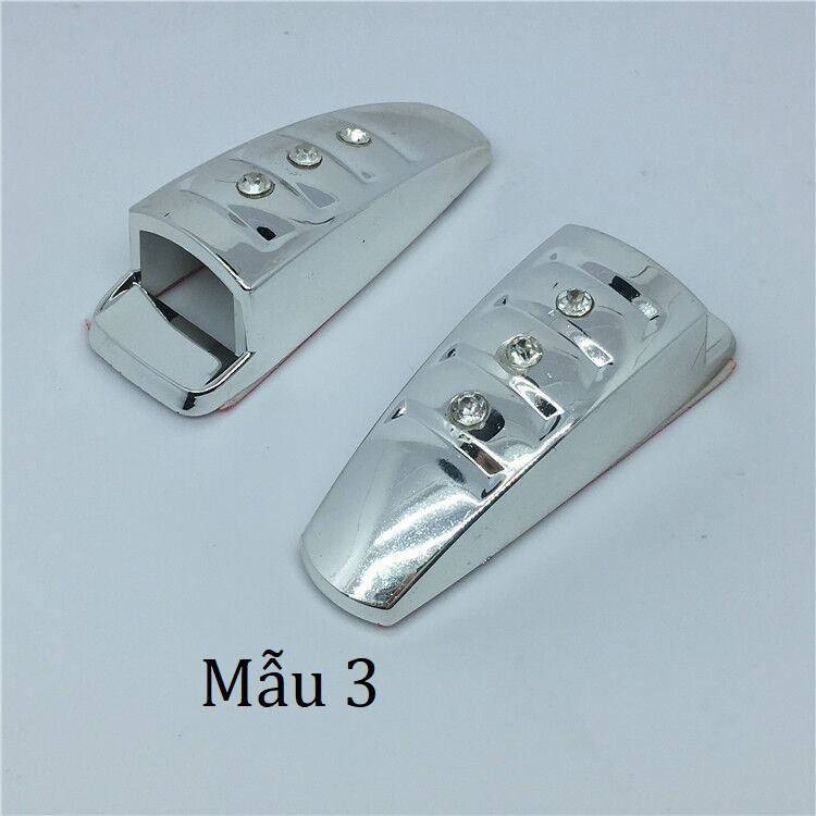 Bộ 2 móng vuốt trang trí chỗ phun nước rửa kính trên capo xe hơi ô tô phong cách thể thao mạnh mẽ