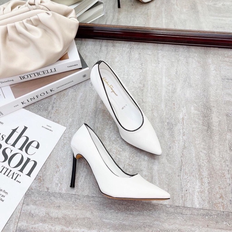 Giày cao gót viền đen cao cấp gót vát sang trọng