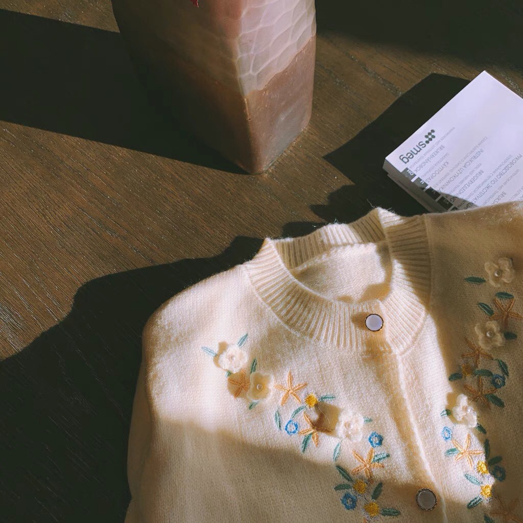 𝗺𝗶𝗲 𝘀𝘁𝘂𝗱𝗶𝗼 - SẴN Áo cardigan thêu hoa mang phong cách retro