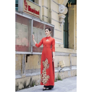Áo dài lụa đỏ họa tiết vàng đồng có cổ
