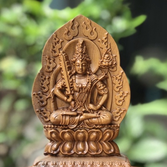 Tượng để xe ô tô , để bàn phật Hư Không Tạng Bồ Tát bằng gỗ bach xanh - Tuổi Sửu tuổi Dần - BẢO HÀNH VÀ ĐỔI TRẢ