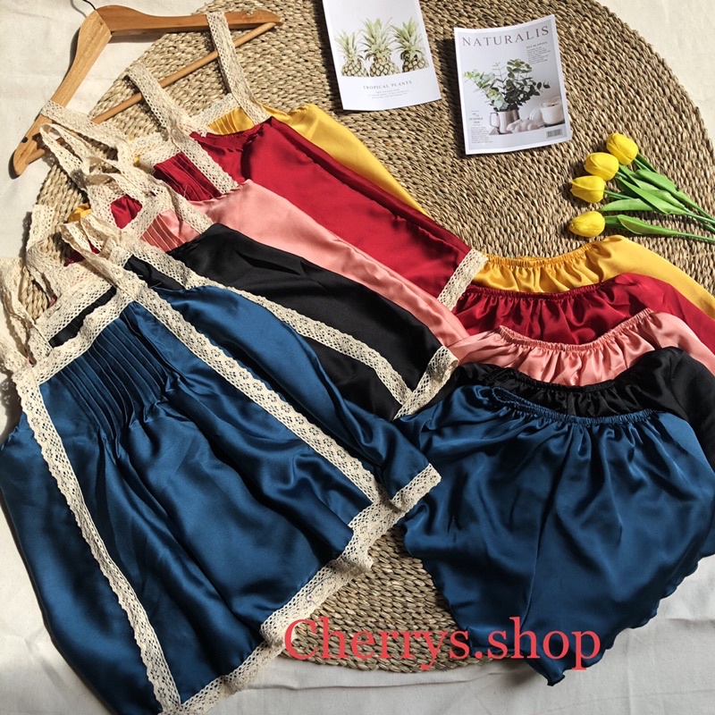 Đồ bộ áo hai dây đùi lụa satin cô gái fom dưới 55kg siêu hot