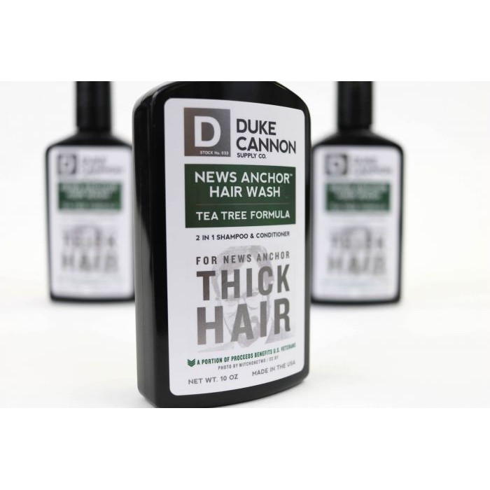 Dầu Gội Đầu Duke Cannon News Anchor 2-in-1 with Tea Tree Formula 295ML