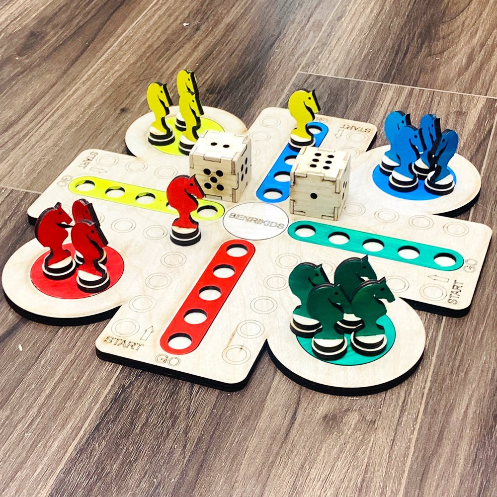 Đồ Chơi Gỗ Boardgame Bàn Cờ Cá Ngựa Phiên Bản Hoàn Toàn Mới Kèm Xúc Xắc Gỗ Dành Cho Mọi Lứa Tuổi