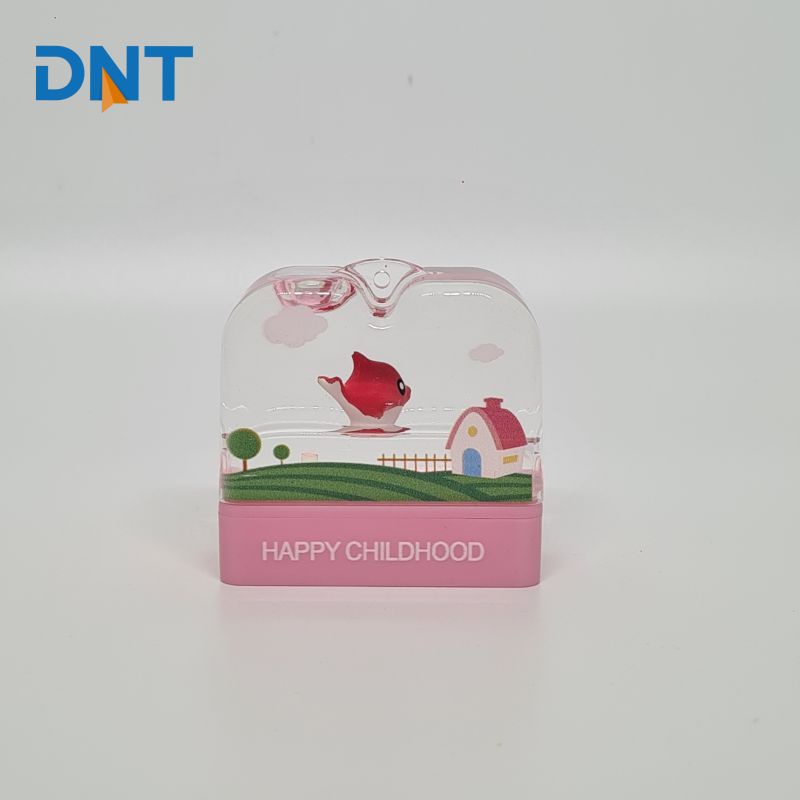 Con dấu HAPPY CHILDHOOD - Dấu tên cá nhân phong cách cute, siêu dễ thương. Kích thước 38x14mm. Chỉ đóng được lên giấy.