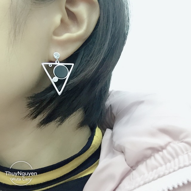 Khuyên tai tam giác kiểu dáng hiện đại bạc thật xi kim đá tím nhân tạo