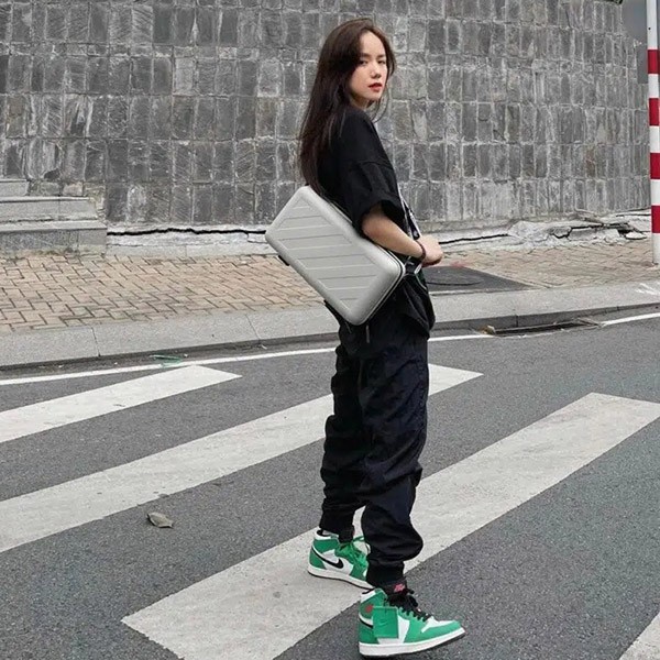 [Chính Hãng] Set Off-White x Amore Pacific Protection Box 5 Món