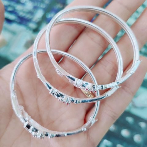 Vòng tay bạc Vòng kiềng tay mặt mèo Hello Kitty cho bé Van jewelry V10666